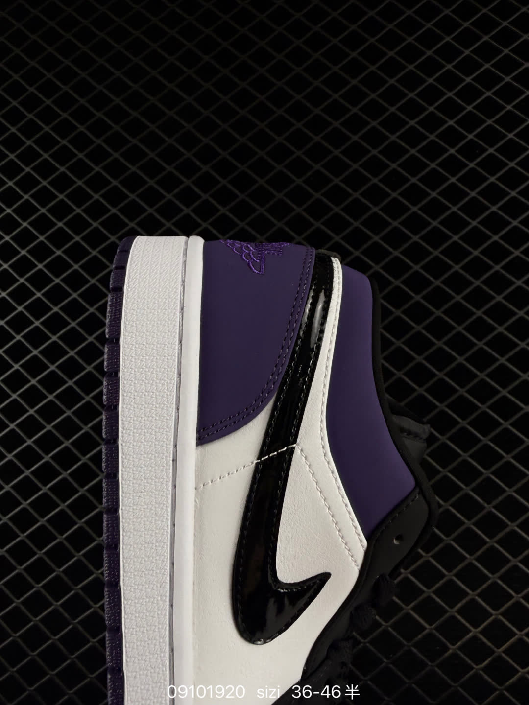 Nike Air Jordan 1 Low OG AJ1-553558-146